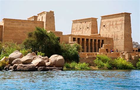 Philae Temple: Cung điện cổ xưa trên đảo Nubian đầy bí ẩn!