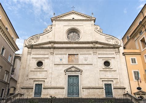  Basilica di Sant'Agostino! Trải nghiệm Kiệt Tác Kiến Trúc Gothic và Biểu Hiện Nghệ Thuật Phục Hưng