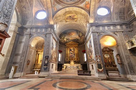 Chiesa di San Paolo - Một Kiệt Tác Kiến Trúc Nét Baroque Rực Rỡ ở Centro!