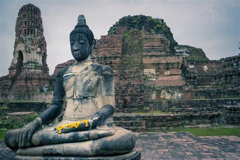 Đền Wat Sree Khao - Một Danh Lam Phong Thủy Và Vẻ Đẹp Hồn Anh Cả