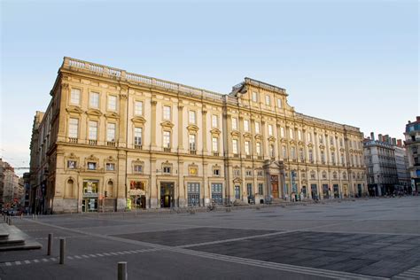 Musée des Beaux-Arts de Lyon: Khám phá kho báu nghệ thuật từ mọi thời đại!