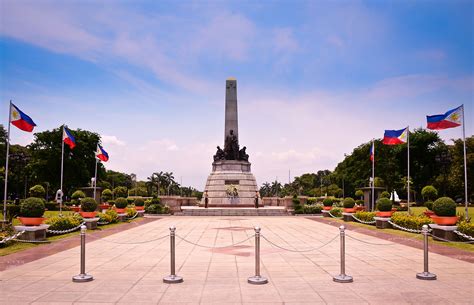 Rizal Park: Một ốc đảo xanh tươi giữa lòng đô thị Manila!