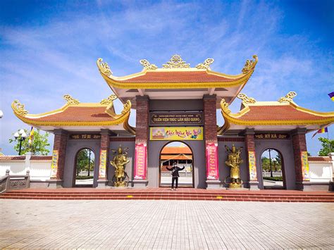  Templo Thiền Viện Quảng Trạch:  Thiền Tịnh Và Kiến Trúc Phóng Khoáng!