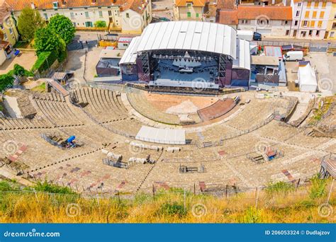  Vienne's Ancient Theater: A Journey Through Roman History and Breathtaking Scenery!